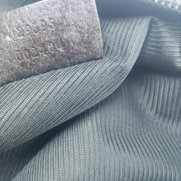 Authentic Gucci GG Toiletry Bag - Picture 6 of 6